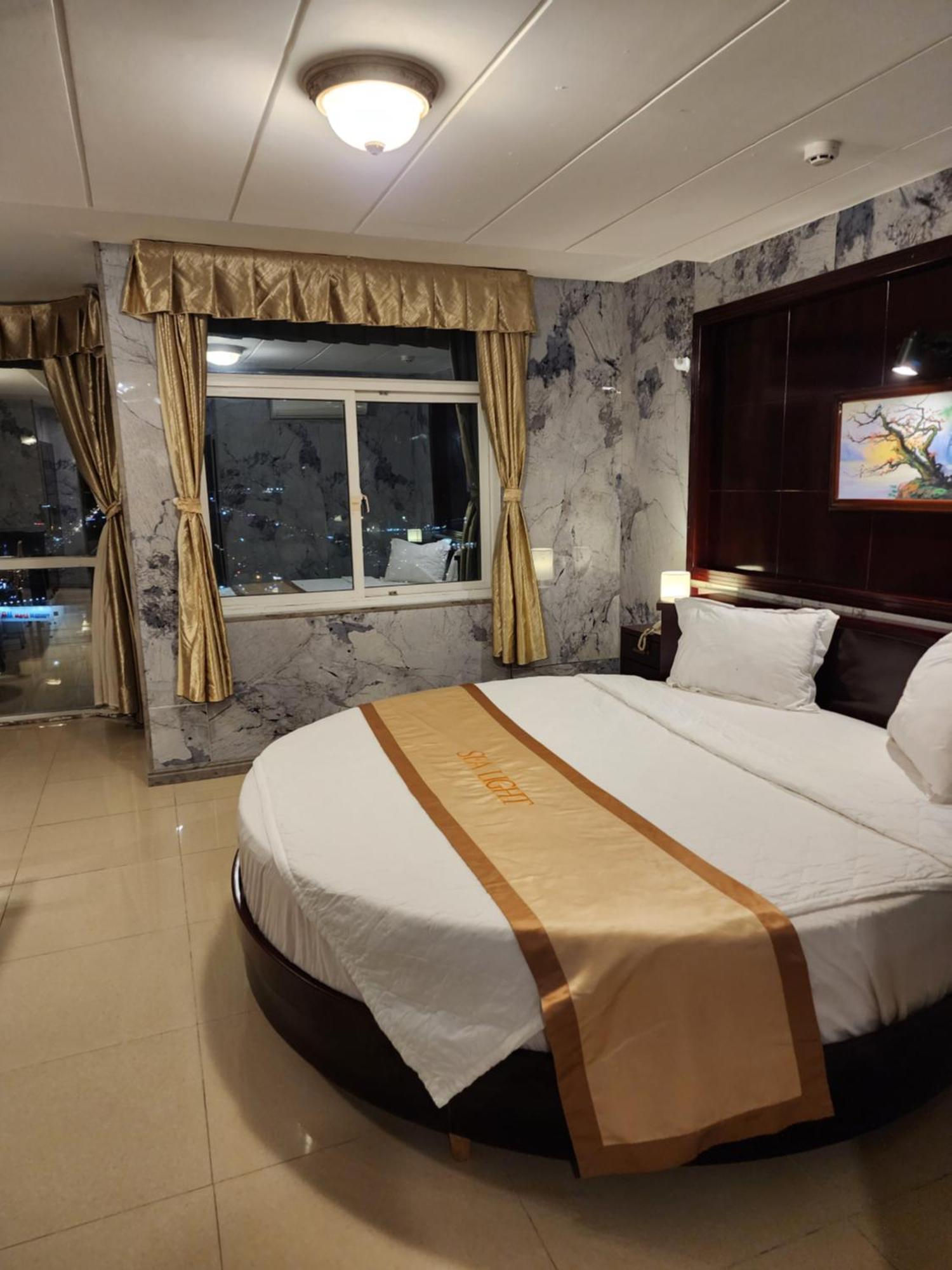 Sea Light Hotel Rạch Giá Buitenkant foto